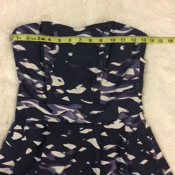 H&M Printed Strapless Dress - Picture 4 of 8